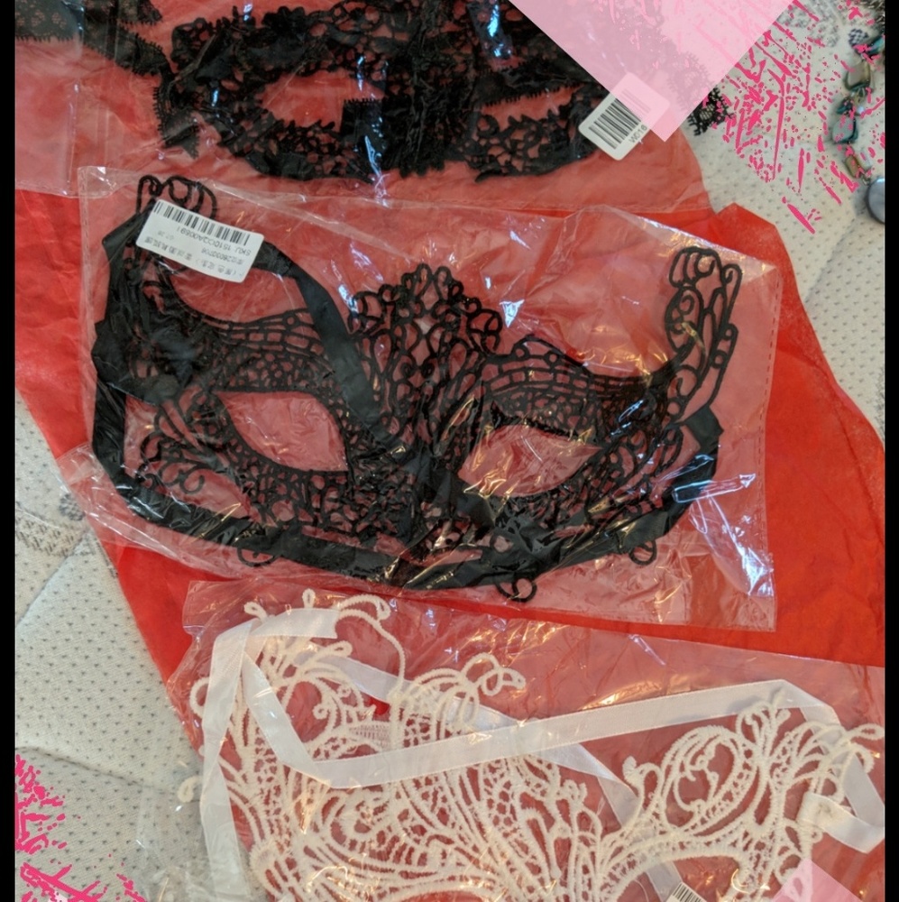 Lace masks NIP all 3